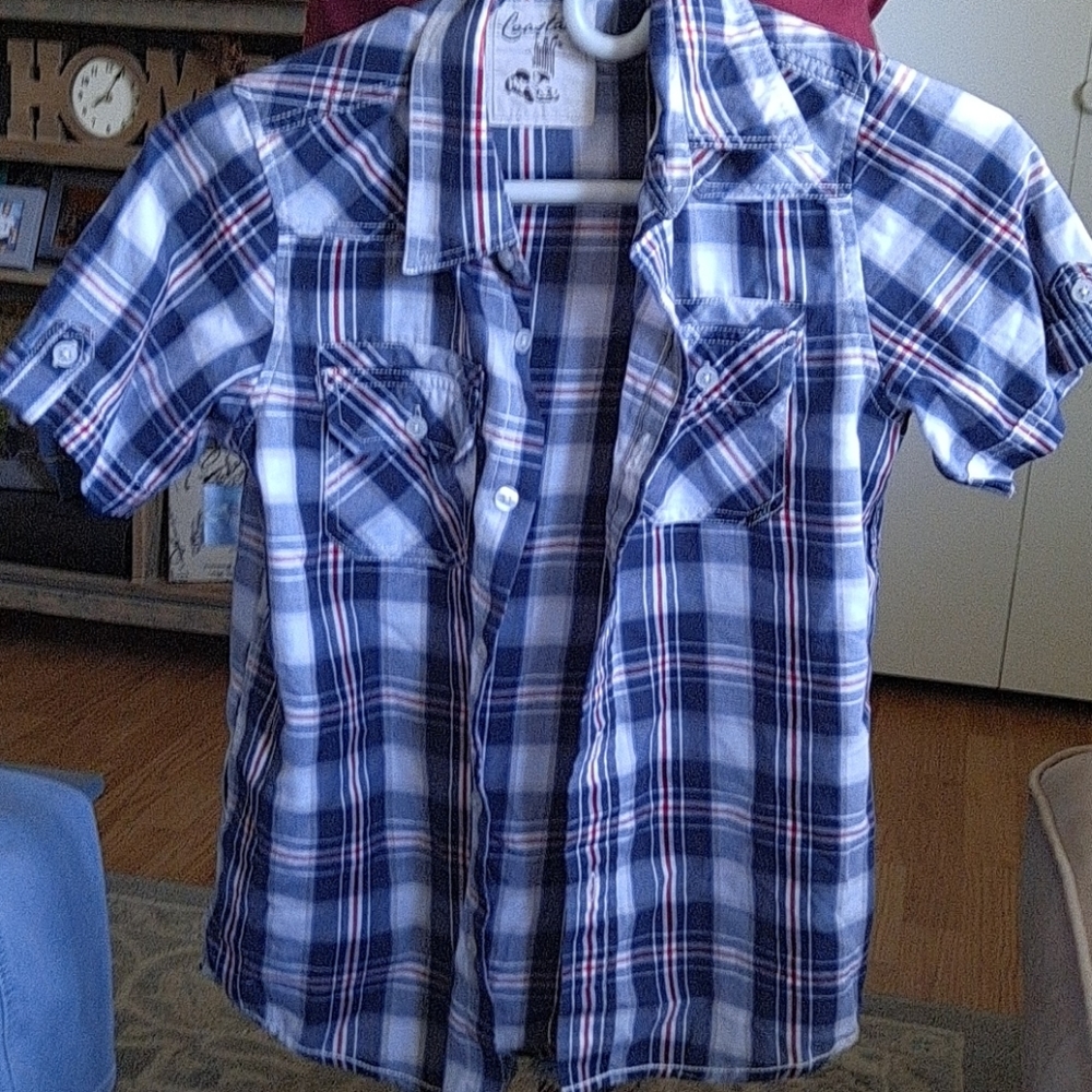 Short sleeve plaid button up